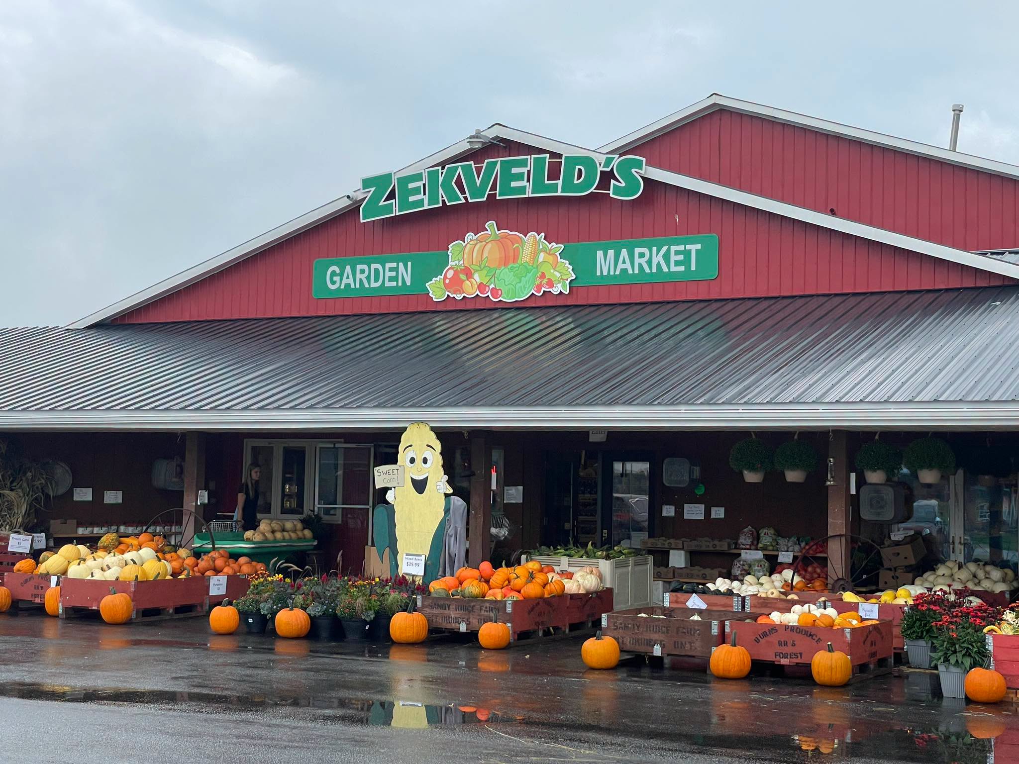 Pumpkins and produce outside Zekveld’s Garden Market